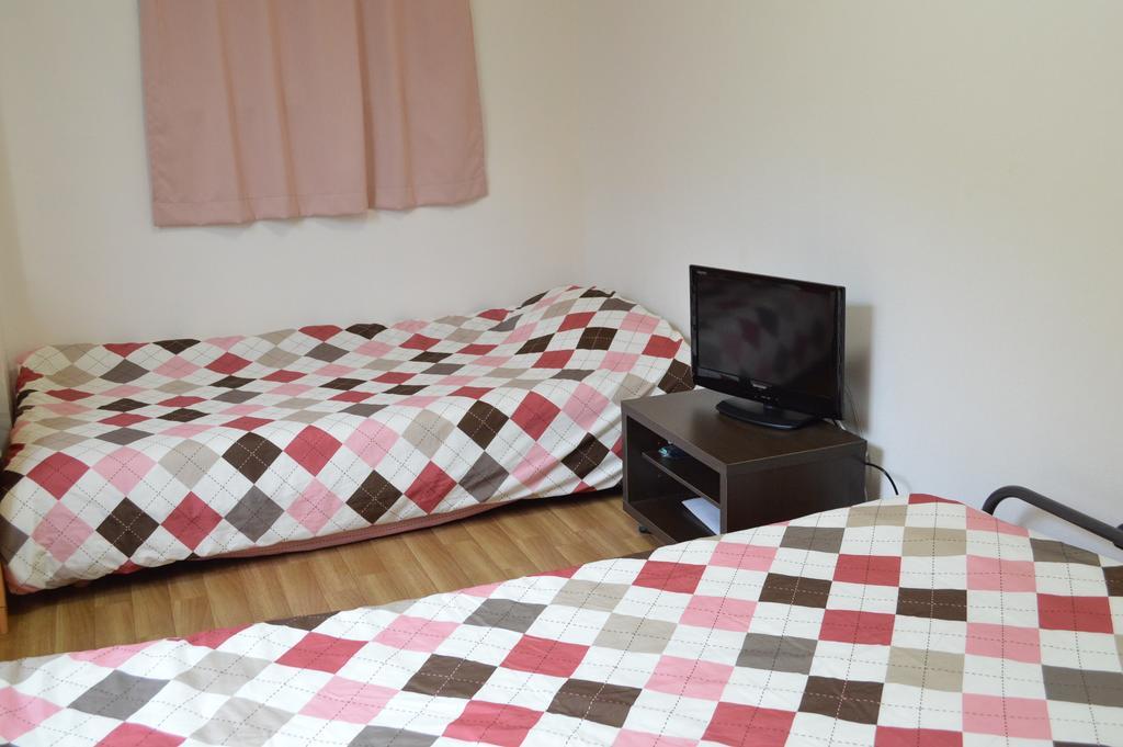 Guest House Fukutomi - Female Only Naha Quarto foto